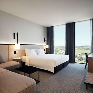 Upper Floors King Room